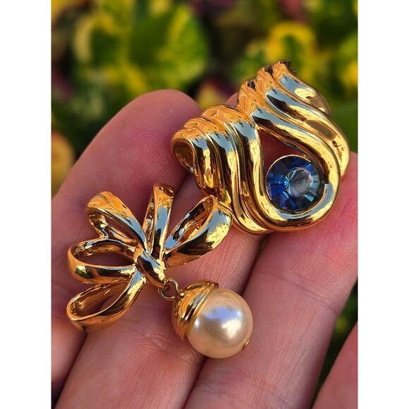 2 Vintage Nolan Miller Gold Tone Slider Pendants, Faux Topaz and Pearl - Picture 1 of 6